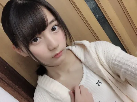 小坂 菜緒｜ひな祭り🌸 小坂菜緒（2018-03-03）｜3枚目