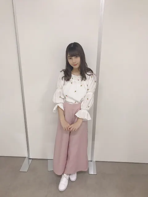 小坂 菜緒｜おにぎり 小坂菜緒（2018-04-27）｜2枚目