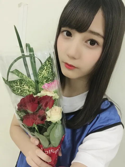 小坂 菜緒｜最近ずっと音楽をシャッフルして流してるんですけど、共感してかなりうるさくなるお隣さんがいらっしゃって、うん、楽しいよね（2018-06-29）