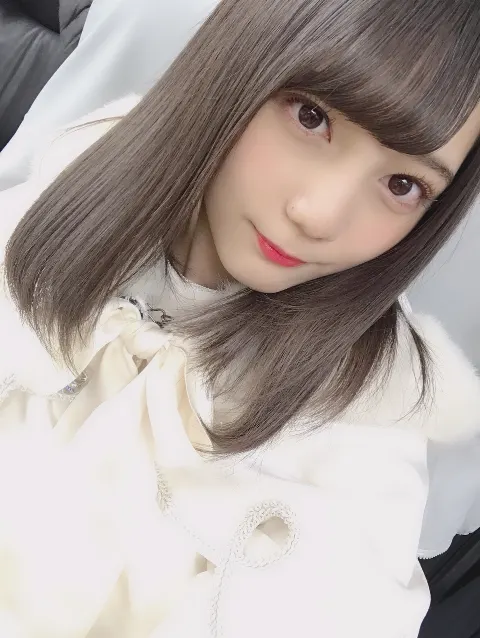 小坂 菜緒｜信号待ちをしてて、ふとちょっとした会話が聞こえてきたんですけ…（2018-12-20）