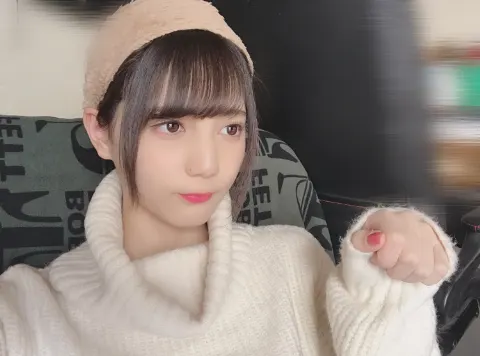 小坂 菜緒｜ある日、ホットチョコレートを飲んだんですけど。私は別に甘党じ…（2019-01-06）