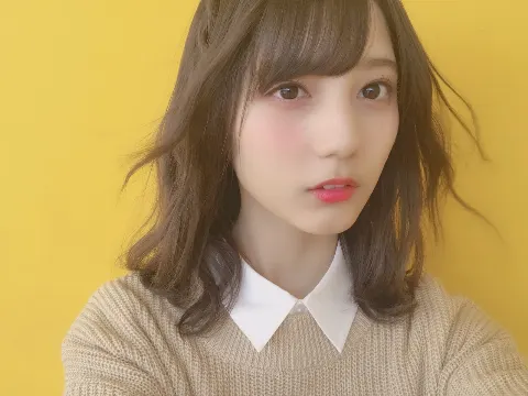 小坂 菜緒｜映画にハマり出すと、ほんとに抜けられないんですよね。今、すご…（2019-04-02）｜2枚目