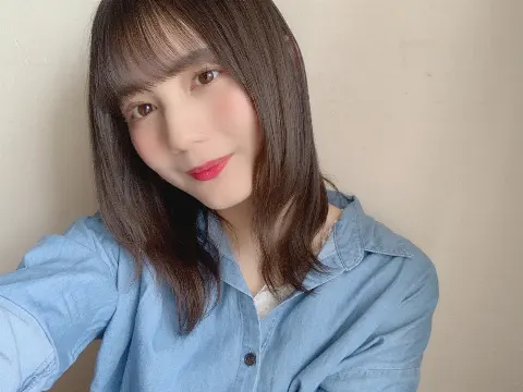 小坂 菜緒｜5月の少し涼しくなった風を感じながら布団に入るのが、一番至福…（2020-05-03）