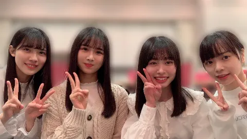 髙橋 未来虹｜同じポーズしてました（2020-05-12）｜2枚目