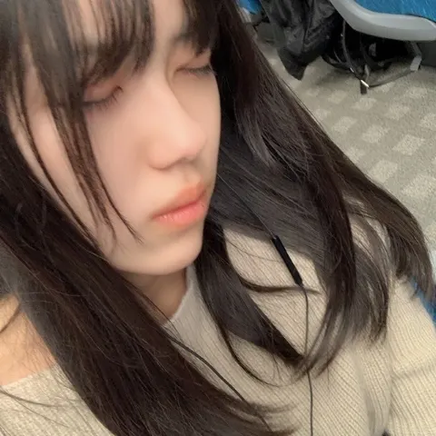 森本 茉莉｜ふふふ。ふふふふ。ふふふふふふふふ。あ、整体師さんいらっしゃいませんか？（2020-05-28）｜4枚目