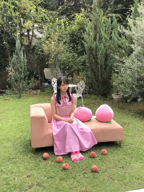 上村 ひなの｜桃の色って桃色（2020-11-27）｜4枚目