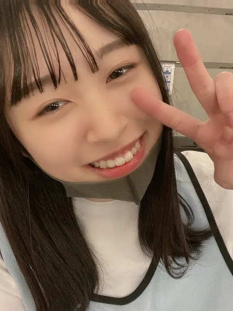 上村 ひなの｜考えちゃう（2020-12-18）｜2枚目