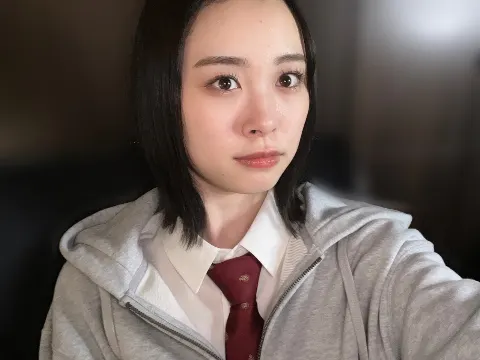 髙橋 未来虹｜また着る日が来るとは（2022-11-04）｜9枚目