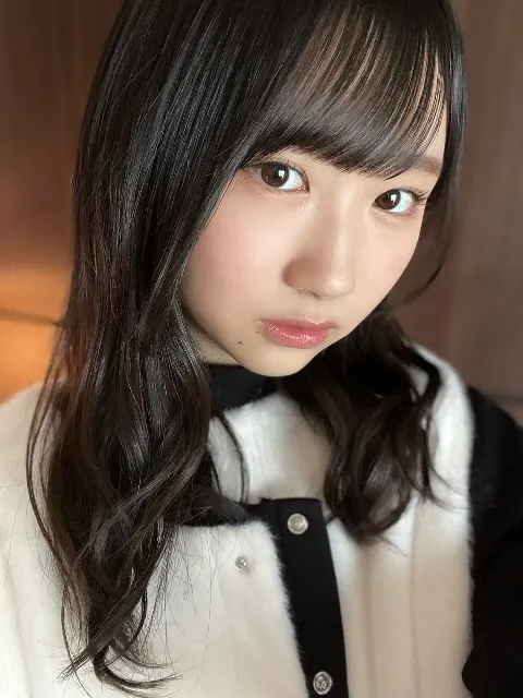 藤嶌 果歩｜こちらに降臨 藤嶌果歩（2022-11-15）｜2枚目