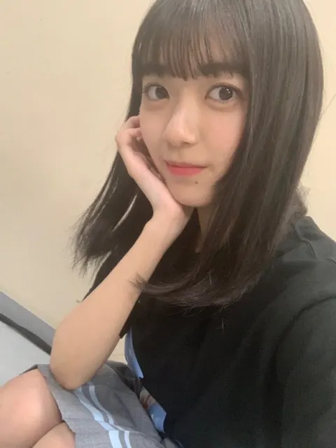 平尾 帆夏｜パステルブルー×オレンジ  平尾帆夏（2022-12-19）｜2枚目