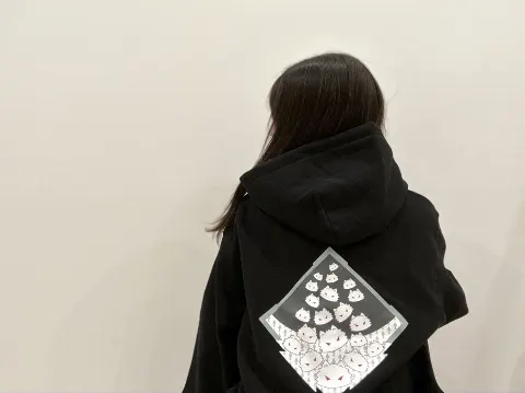 小坂 菜緒｜暖かさが先をいけば寒さが恋しくなり、突如訪れた寒さに嫌気がさ…（2023-03-18）｜3枚目