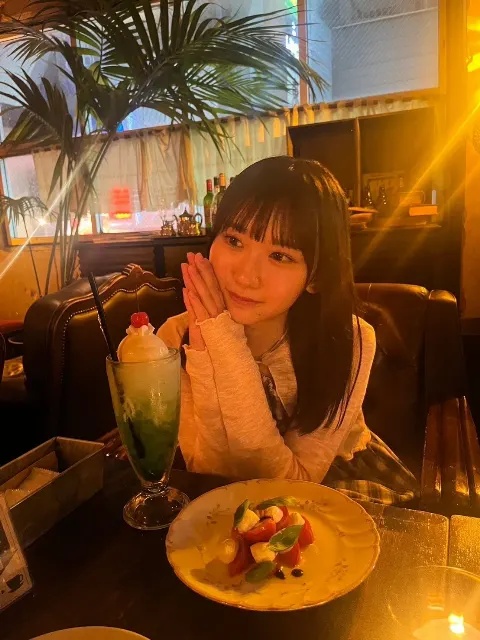 藤嶌 果歩｜趣味と答えるにはまだ恥ずかしいかも（2023-10-05）｜4枚目