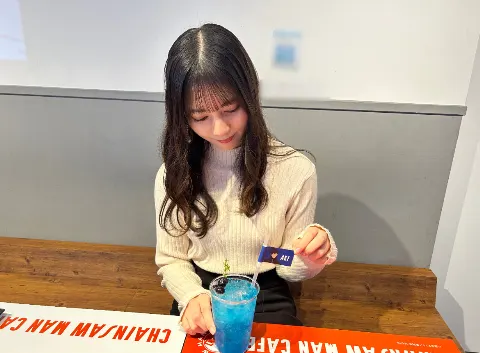 小坂 菜緒｜幸せな時間が永遠に続いてほしいし、いろんな事が楽しくなってほしいし。欲張りな私と怖がりな私、それも1人のわたし。（2024-02-17）｜2枚目