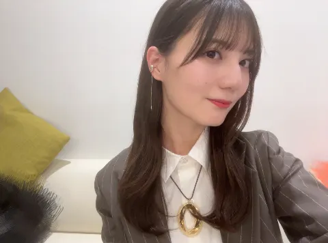 小坂 菜緒｜幸せな時間が永遠に続いてほしいし、いろんな事が楽しくなってほしいし。欲張りな私と怖がりな私、それも1人のわたし。（2024-02-17）｜4枚目