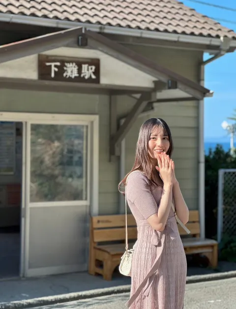 小坂 菜緒｜幸せな時間が永遠に続いてほしいし、いろんな事が楽しくなってほしいし。欲張りな私と怖がりな私、それも1人のわたし。（2024-02-17）｜7枚目