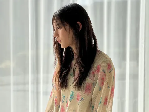 小坂 菜緒｜窓を開けて過ごせる気候、春を堪能し夏が近づいてる雰囲気を感じ…（2024-04-30）