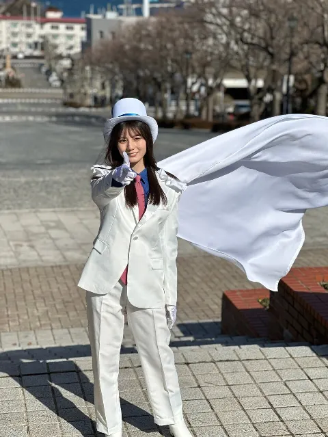 小坂 菜緒｜窓を開けて過ごせる気候、春を堪能し夏が近づいてる雰囲気を感じ…（2024-04-30）｜10枚目