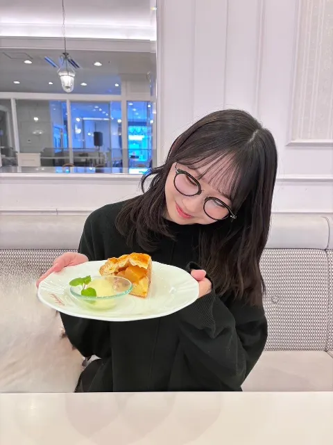 藤嶌 果歩｜オムライス食べたよ（2025-01-11）｜4枚目
