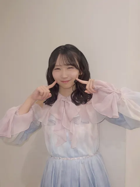 藤嶌 果歩｜新しい髪型にハマったよ（2025-02-06）｜6枚目
