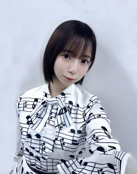 渡辺 莉奈｜通学路の脇に咲いてた 紫の可憐な花（2025-05-27）