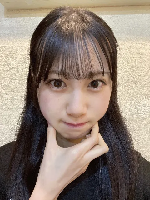 鶴崎 仁香｜虹の彼方をみたいから。鶴崎仁香（2025-05-29）｜3枚目