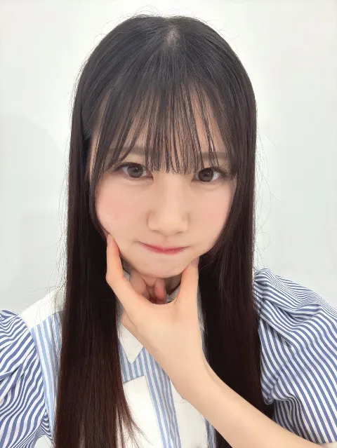 鶴崎 仁香｜日向坂46で過ごす、初めての夏。鶴崎仁香（2025-08-17）｜3枚目