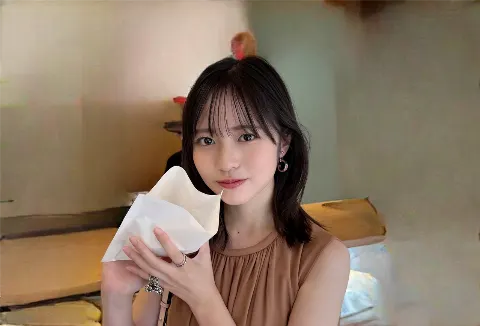 正源司 陽子｜別れ際のハイタッチからは鈍い音がする正源司　陽子（2025-08-31）｜4枚目