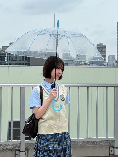 渡辺 莉奈｜降りしきる雨の音に掻き消される（2025-09-18）｜2枚目