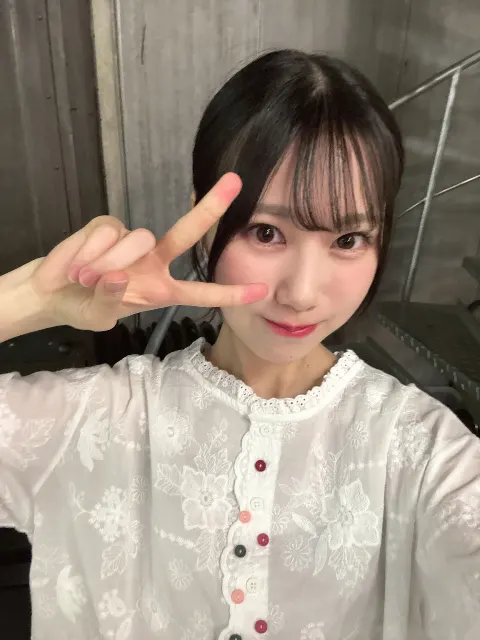 鶴崎 仁香｜寒くなってきたこの頃。 #にこにこぶろぐ（2025-10-25）｜3枚目