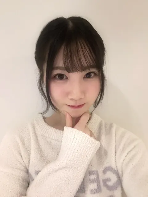 鶴崎 仁香｜夢でも君と会いたいの。#にこにこぶろぐ（2025-11-05）｜2枚目
