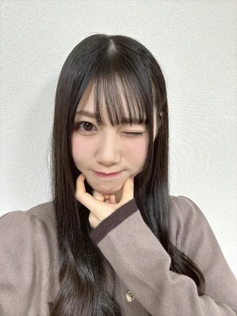 鶴崎 仁香｜まだ見ぬ自分の存在（2025-12-10）｜2枚目