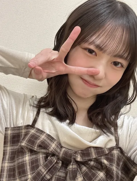 正源司 陽子｜今日の朝枕元にプレゼントが置かれていないか確認した正源司　陽子。そろそろ大人になろうね〜陽子（2025-12-25）｜2枚目