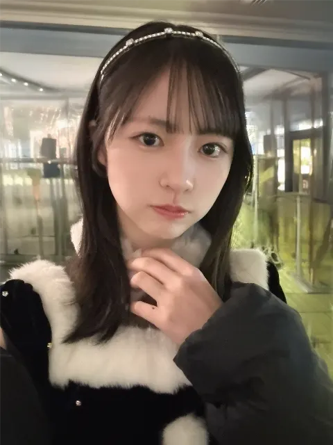 正源司 陽子｜今日の朝枕元にプレゼントが置かれていないか確認した正源司　陽子。そろそろ大人になろうね〜陽子（2025-12-25）｜5枚目