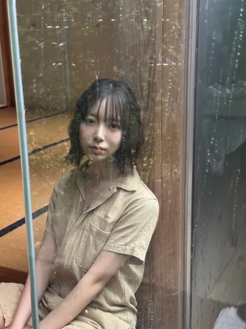 渡辺 莉奈｜2025（2025-12-31）｜2枚目