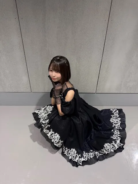 渡辺 莉奈｜2025（2025-12-31）｜8枚目