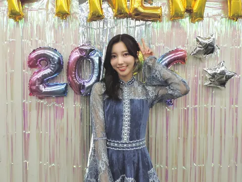 小西 夏菜実｜ワクワクと覚悟は足さずに抱えて（2026-01-01）｜2枚目