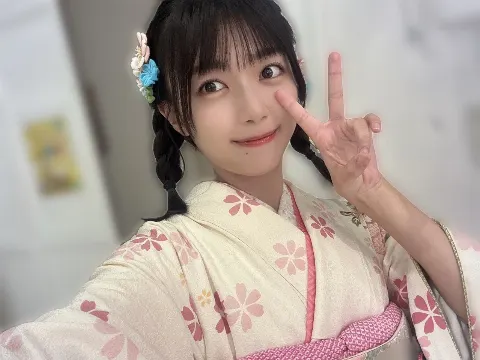 平尾 帆夏｜あけましておめで砲ございます 2026（2026-01-06）｜8枚目