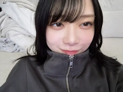 山口 陽世｜( ¨̮ )>≡今日9時には起きられなかったのですが今から床掃除したいと思います（2026-01-12）｜3枚目