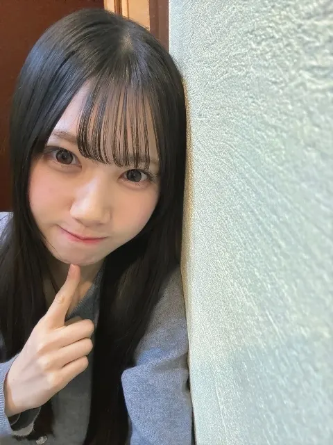 鶴崎 仁香｜にこにこな冬（2026-01-24）｜3枚目