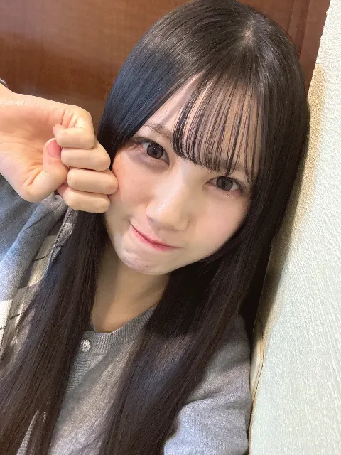 鶴崎 仁香｜にこにこな冬（2026-01-24）｜4枚目