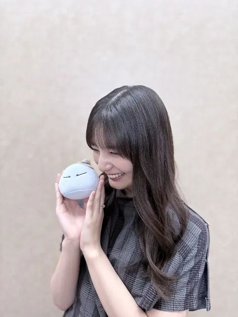 小坂 菜緒｜好きな花はずっとそばで咲き誇る（2026-02-28）｜4枚目