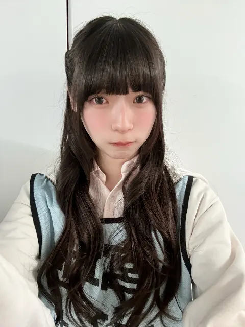 宮地 すみれ｜移ろう空、揺れない心（2026-04-08）｜2枚目