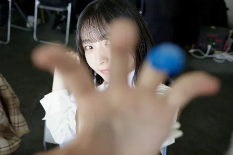 片山 紗希｜じっとこっち見ている🐦‍⬛（2026-05-09）｜6枚目