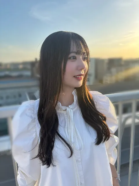 坂井 新奈｜見たことない景色どこかにあるはずなのに（2026-05-17）｜3枚目
