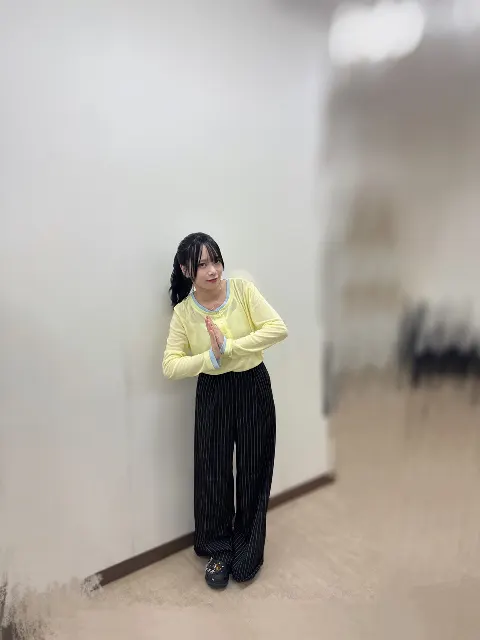 山口 陽世｜( ¨̮ )>≡私は月とか星が好きなようです。気づいたらそういうアクセサリー多めでした。星、月、太陽に目がいってしまう。（2026-06-20）｜8枚目