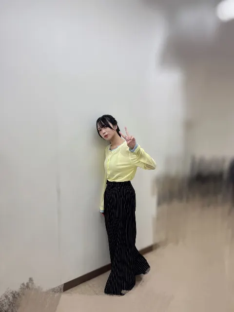 山口 陽世｜( ¨̮ )>≡私は月とか星が好きなようです。気づいたらそういうアクセサリー多めでした。星、月、太陽に目がいってしまう。（2026-06-20）｜9枚目