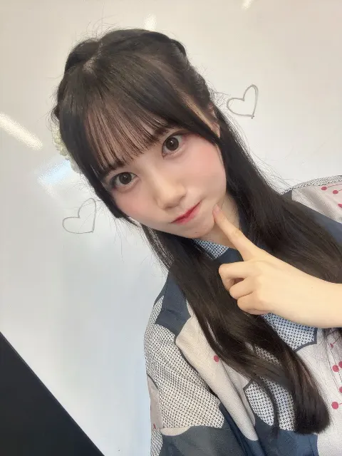 鶴崎 仁香｜涼しくなるとすぐに恋しくなる（2026-08-08）｜3枚目