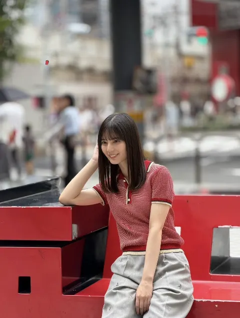 小坂 菜緒｜世を照らす陽の光（2026-09-30）｜8枚目