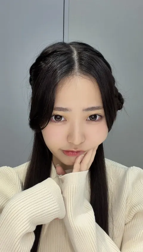 蔵盛 妃那乃｜今の季節は半袖か長袖どっちがいいんでしょうか「蔵盛妃那乃」（2026-10-05）｜4枚目
