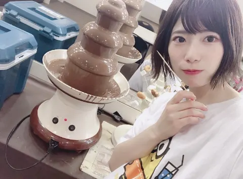 東村 芽依｜ちょこれーとふぉんでゅ（2018-06-30）｜3枚目